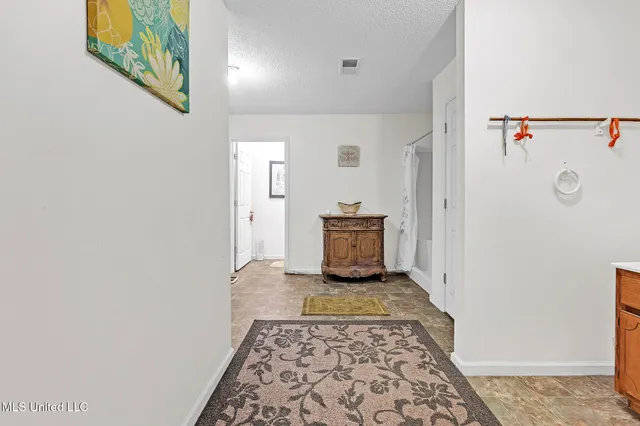 $290,000 | 70 Harris Chapel Road, Senatobia, MS 38668