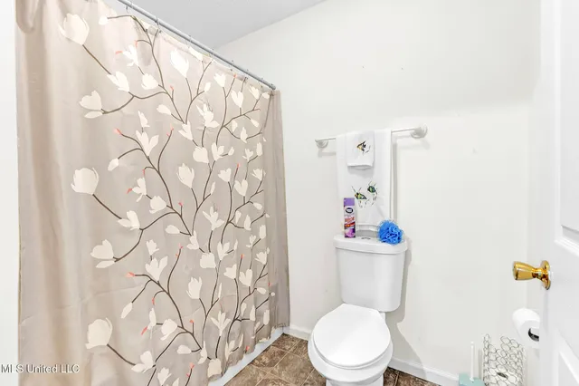 $290,000 | 70 Harris Chapel Road, Senatobia, MS 38668