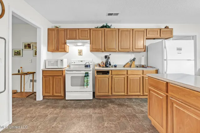 $290,000 | 70 Harris Chapel Road, Senatobia, MS 38668