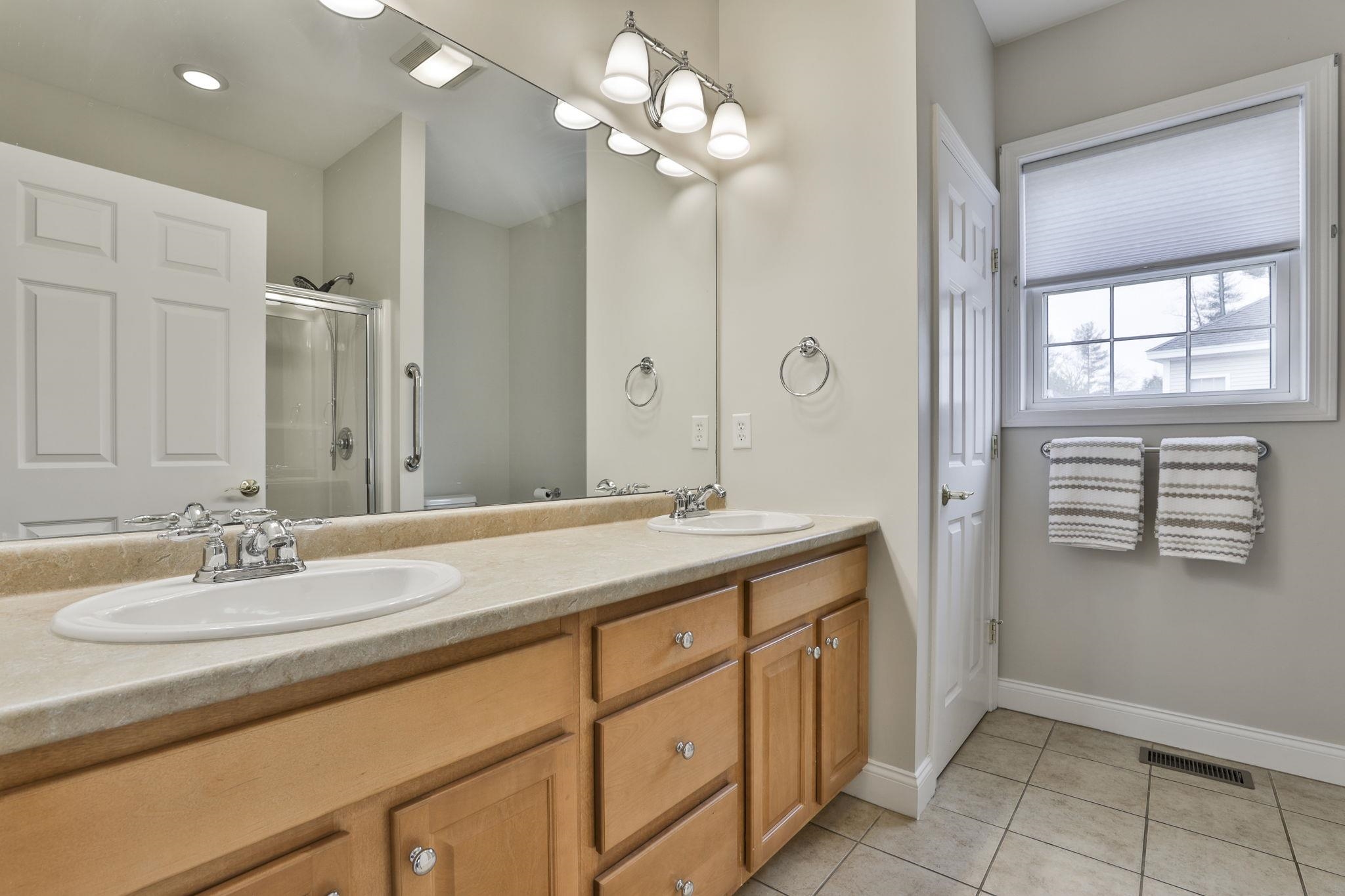 3 Plummer Drive Londonderry, NH 03053 - Photo 14 of 34