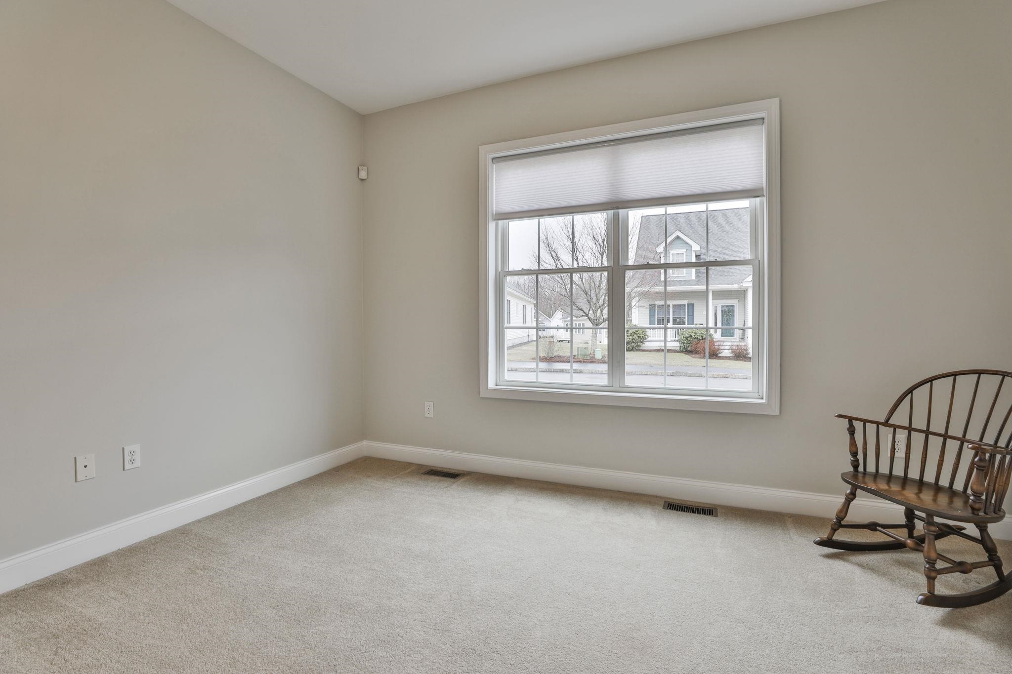 3 Plummer Drive Londonderry, NH 03053 - Photo 24 of 34