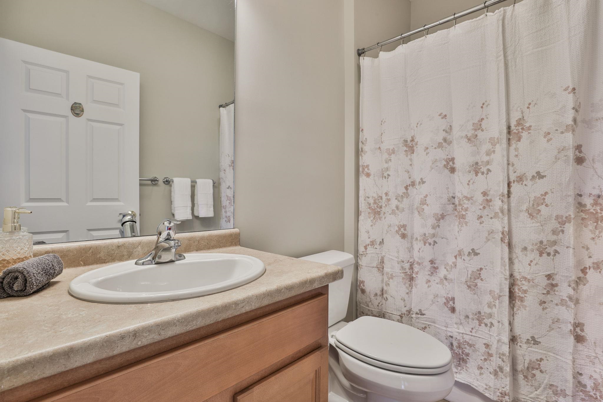 3 Plummer Drive Londonderry, NH 03053 - Photo 26 of 34