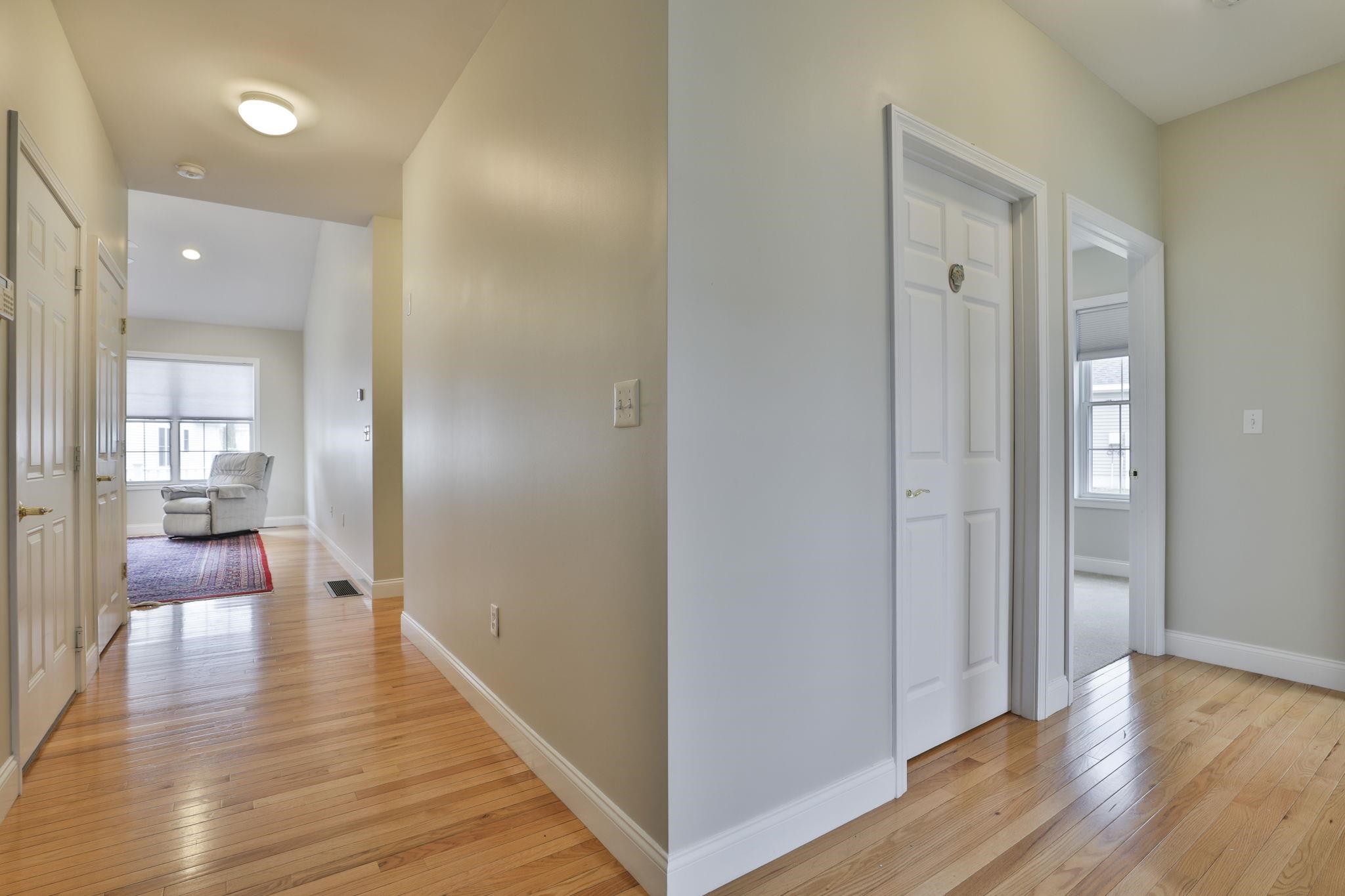 3 Plummer Drive Londonderry, NH 03053 - Photo 6 of 34