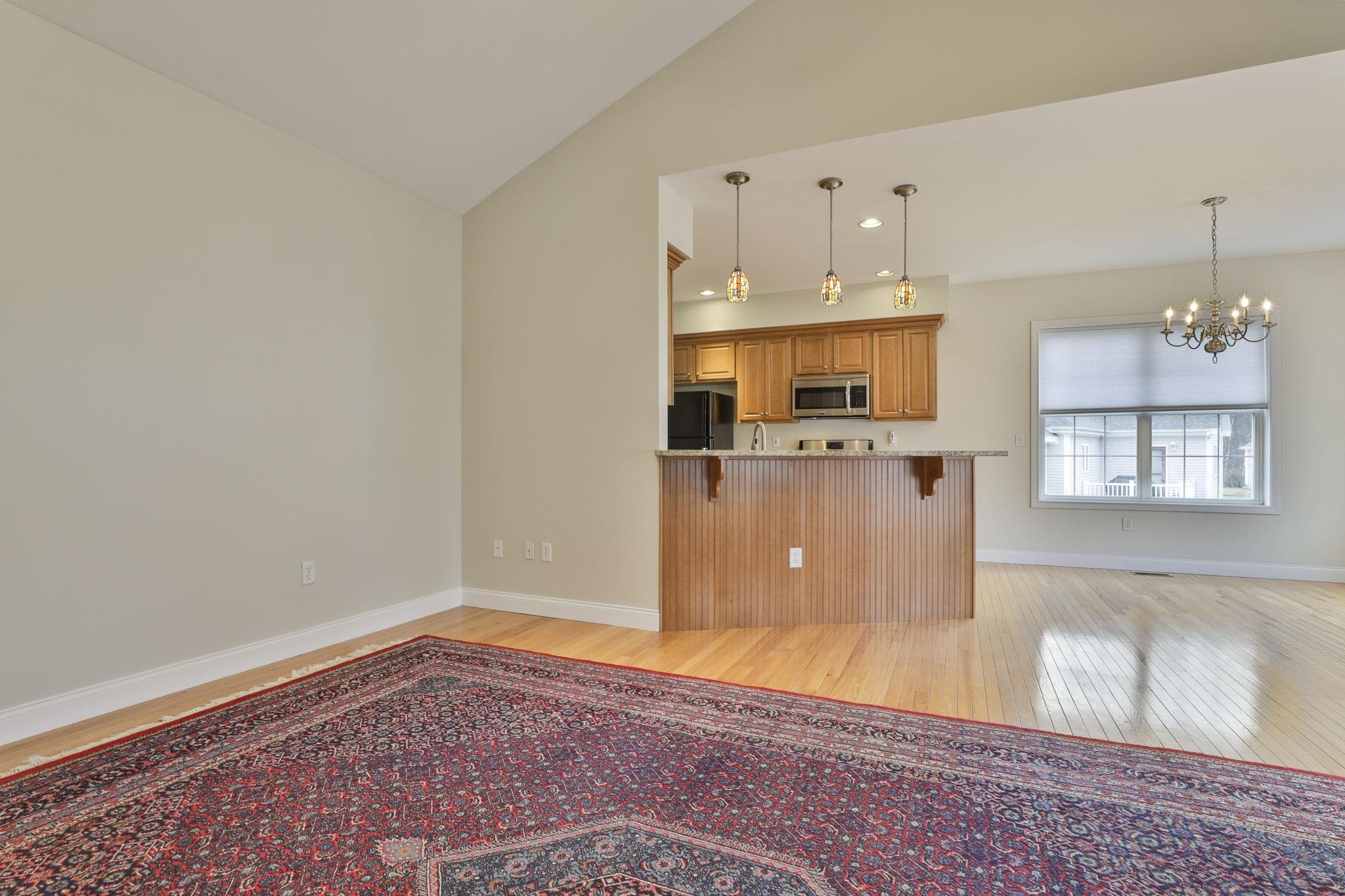 3 Plummer Drive Londonderry, NH 03053 - Photo 9 of 34