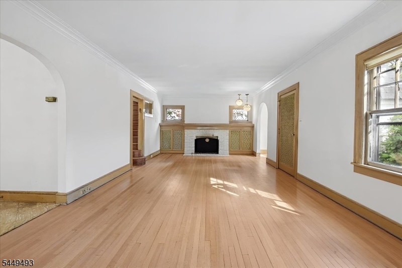 45 Undercliff Road Millburn, NJ 07041 - Photo 7 of 37 Gallery Image 7