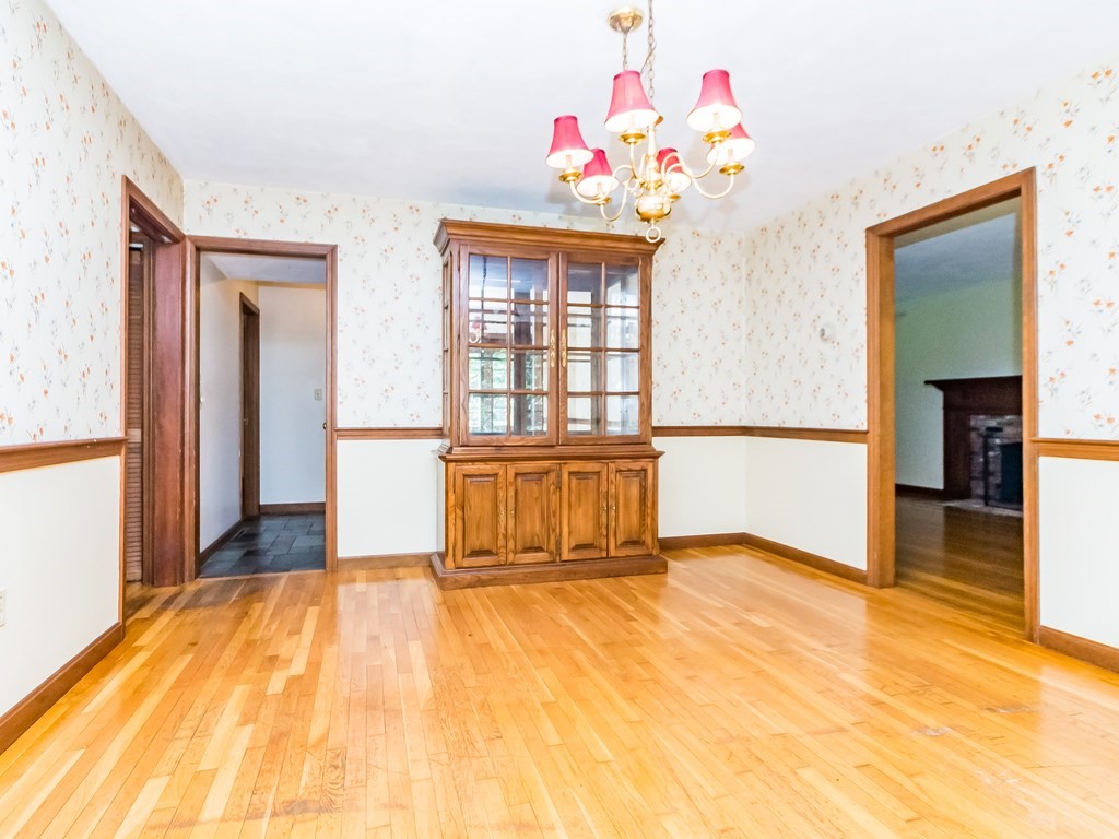 27 Gunnison Road Boxford, MA 01921 - Photo 14 of 40