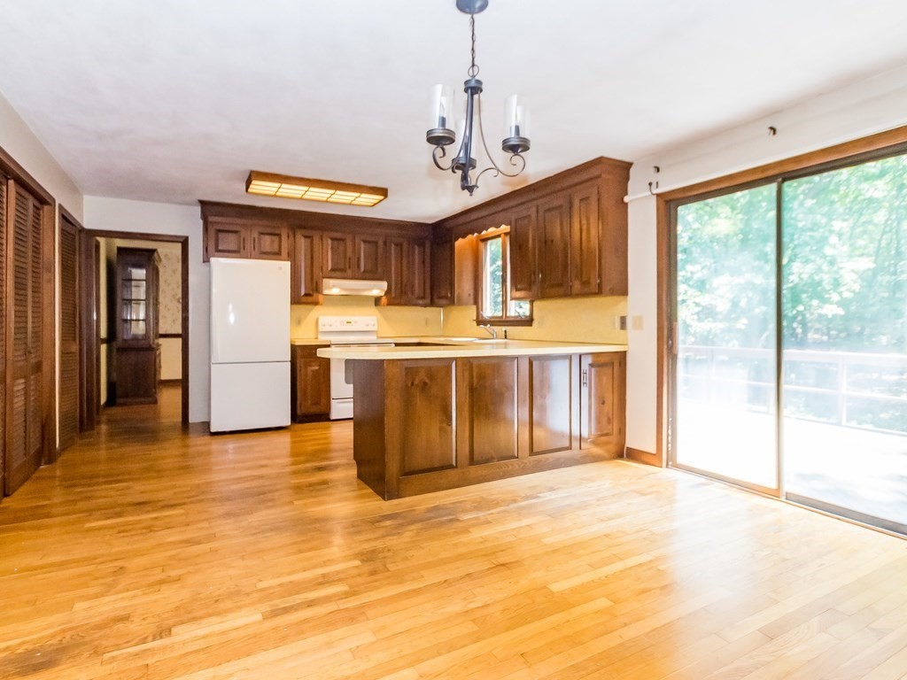 27 Gunnison Road Boxford, MA 01921 - Photo 19 of 40