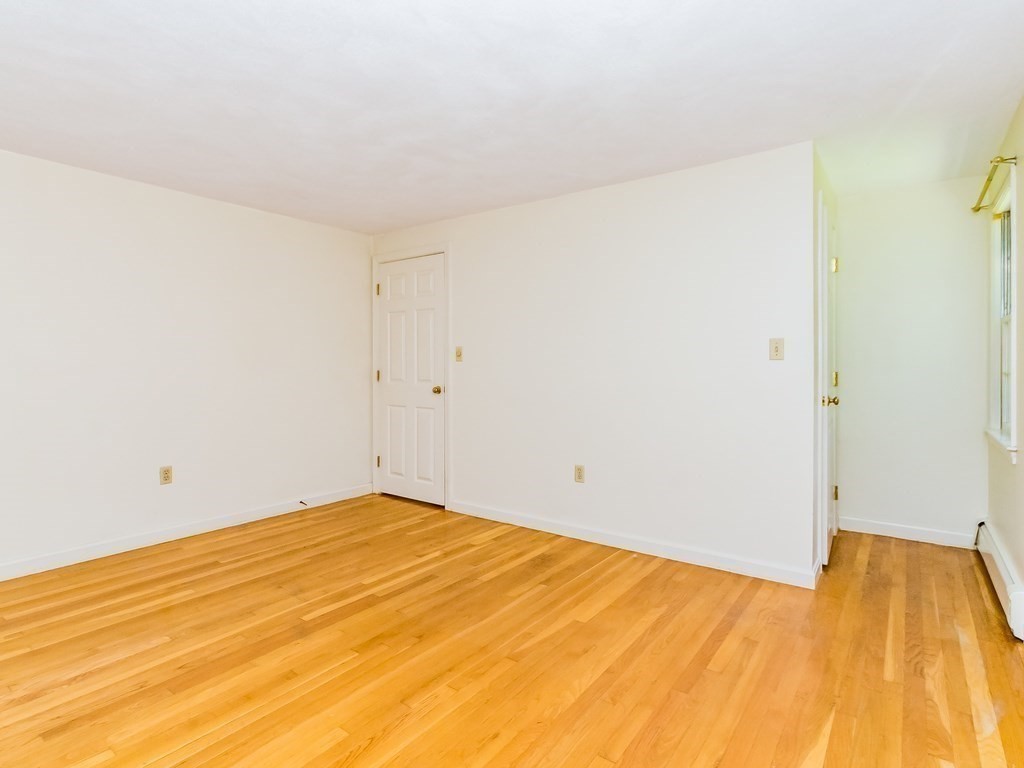 27 Gunnison Road Boxford, MA 01921 - Photo 28 of 40