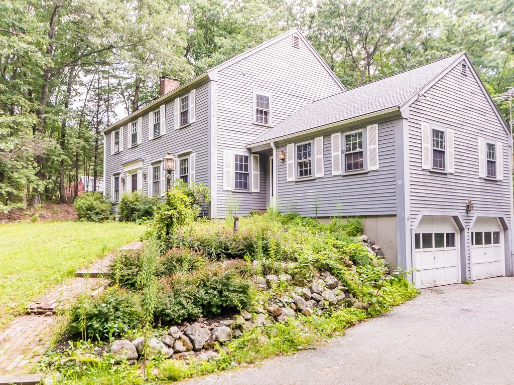 27 Gunnison Road Boxford, MA 01921 - Photo 3 of 40