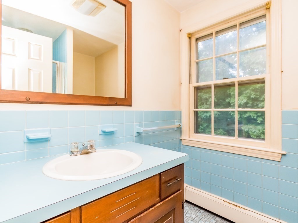 27 Gunnison Road Boxford, MA 01921 - Photo 33 of 40