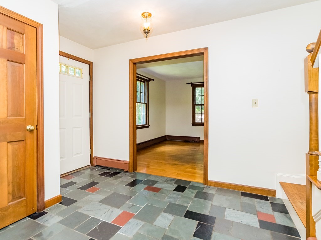 27 Gunnison Road Boxford, MA 01921 - Photo 7 of 40
