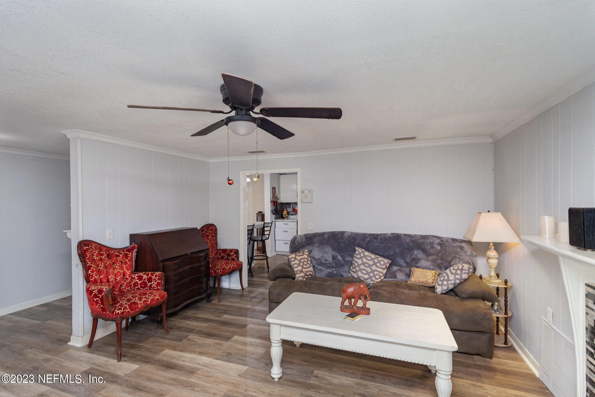 145 North Orange Street Starke, FL 32091 - Photo 7 of 26 a living room with furniture
