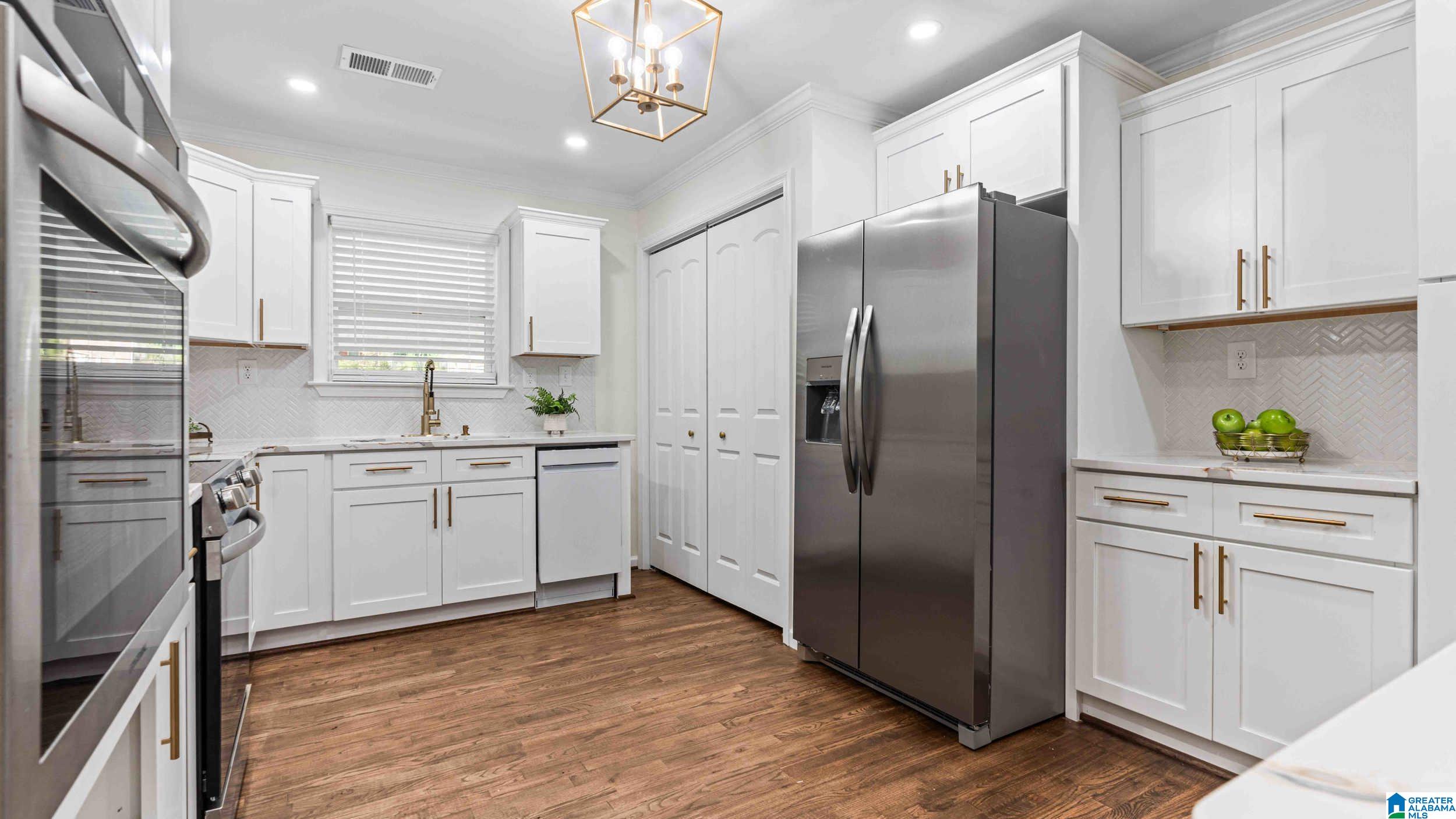 405 4th Street Pleasant Grove, AL 35127 - Photo 16 of 65