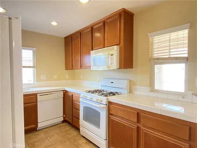 $2,250 | 15615 Lasselle Street, Unit 13, Moreno Valley, CA 92551