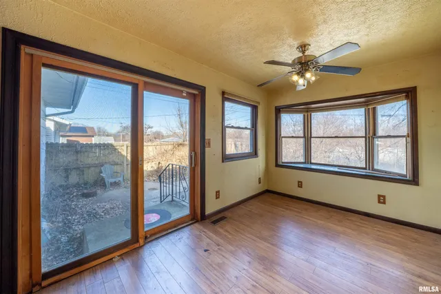 $79,900 | 1516 North 16th Street, Pekin, IL 61554