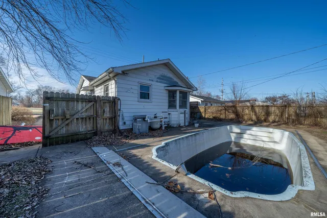 $79,900 | 1516 North 16th Street, Pekin, IL 61554