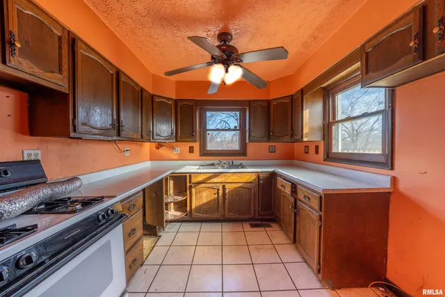 $79,900 | 1516 North 16th Street, Pekin, IL 61554