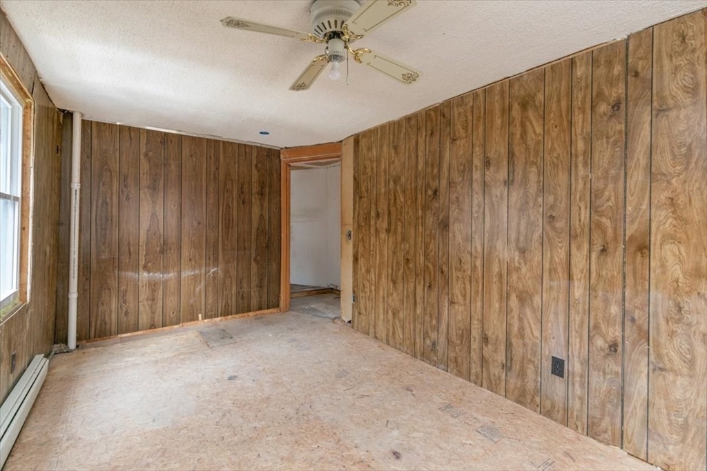 12 Shore Road Merrimac, MA 01860 - Photo 20 of 33