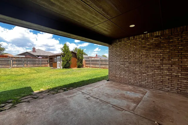 $2,400 | 5518 104th Street, Lubbock, TX 79424