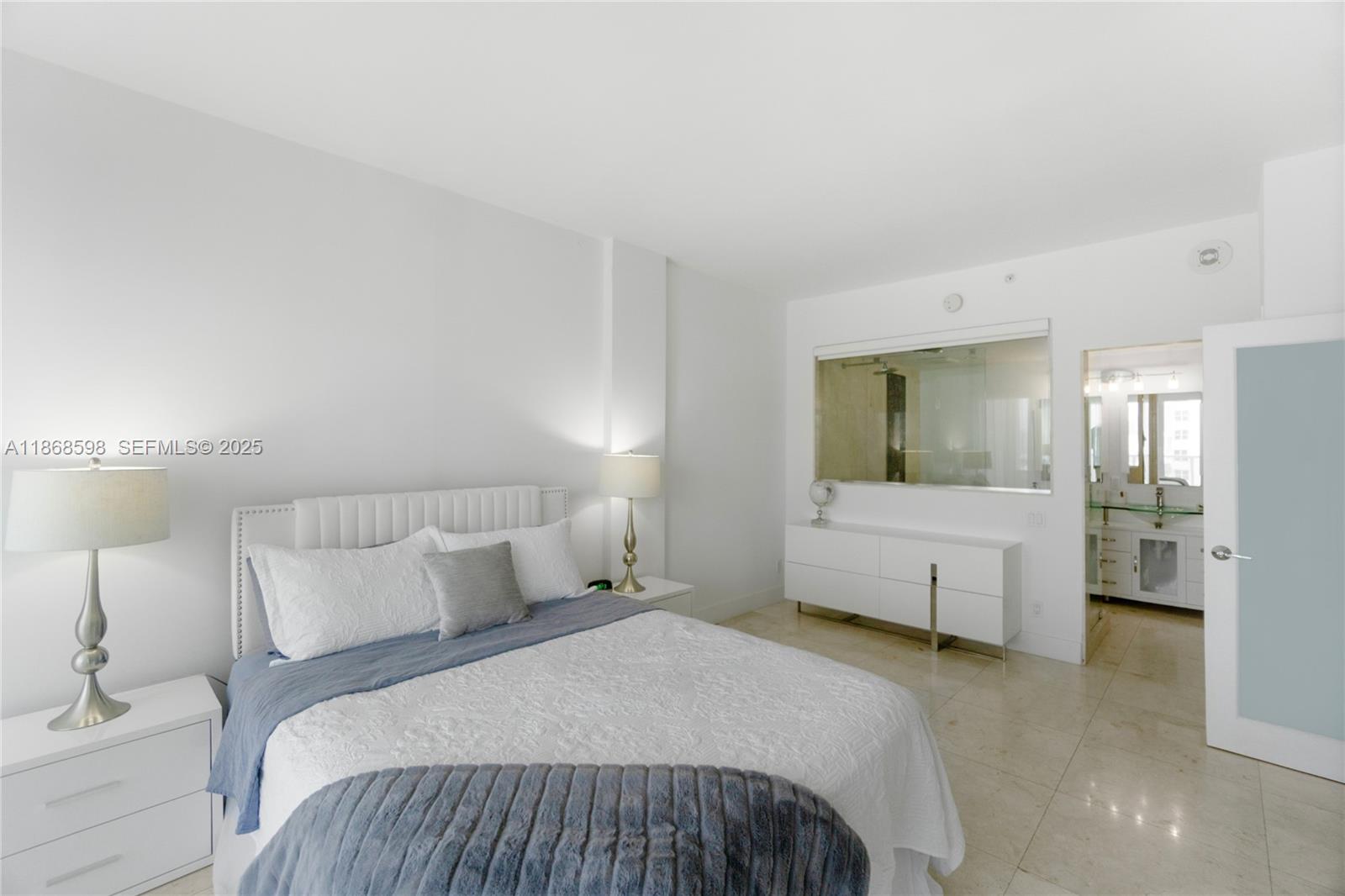 100 Lincoln Road, Unit PH14 Miami Beach, FL 33139 - Photo 15 of 33