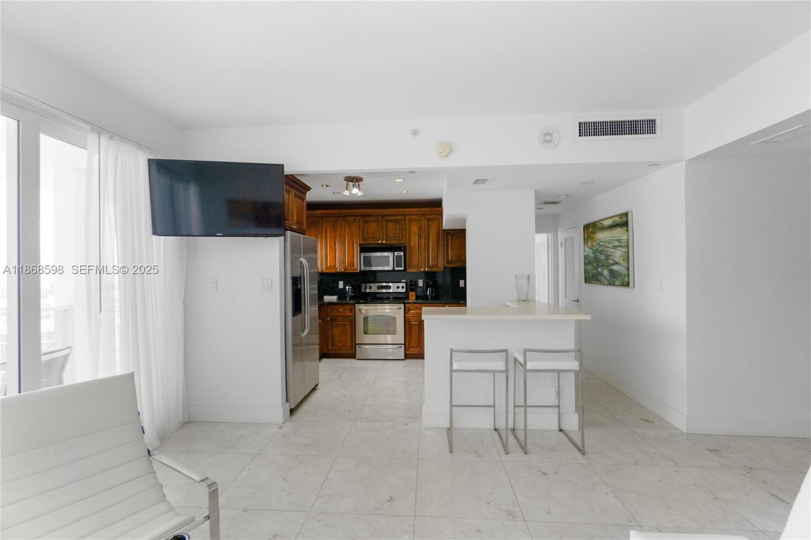 100 Lincoln Road, Unit PH14 Miami Beach, FL 33139 - Photo 10 of 33