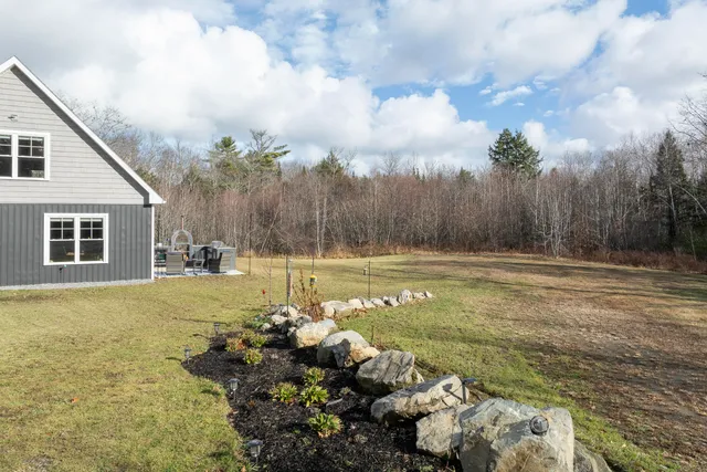 $1,899,000 | 145 East Pond Road, Nobleboro, ME 04555