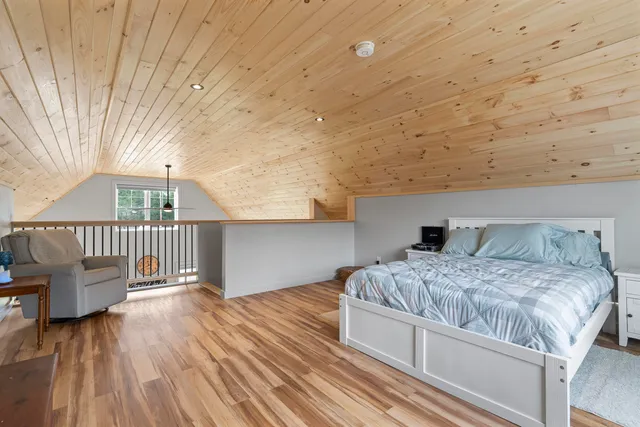 $1,899,000 | 145 East Pond Road, Nobleboro, ME 04555