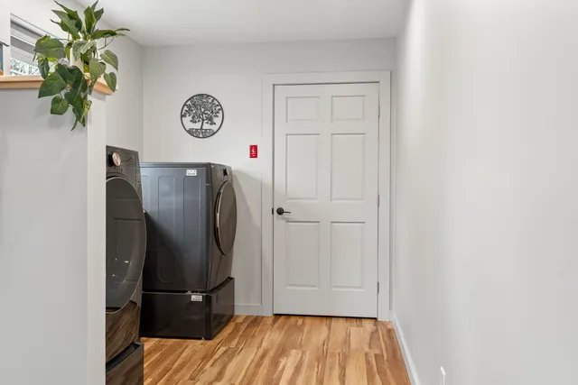 $1,899,000 | 145 East Pond Road, Nobleboro, ME 04555