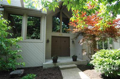 9225 Timber Ridge Court Fort Wayne, IN 46804 - Photo 2 of 30