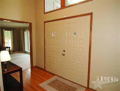 9225 Timber Ridge Court Fort Wayne, IN 46804 - Photo 4 of 30
