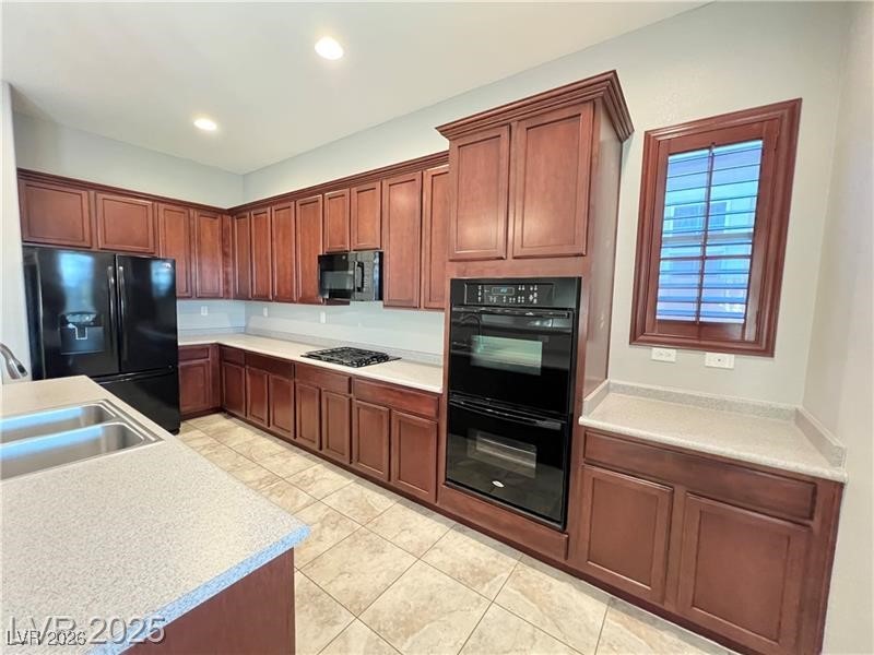 2117 Thames View Street Henderson, NV 89044 - Photo 13 of 50