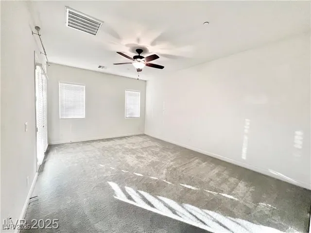 $2,550 | 2117 Thames View Street, Henderson, NV 89044