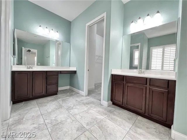 $2,550 | 2117 Thames View Street, Henderson, NV 89044