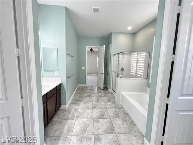 $2,550 | 2117 Thames View Street, Henderson, NV 89044