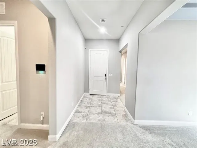 $2,550 | 2117 Thames View Street, Henderson, NV 89044