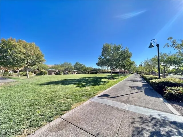 $2,550 | 2117 Thames View Street, Henderson, NV 89044