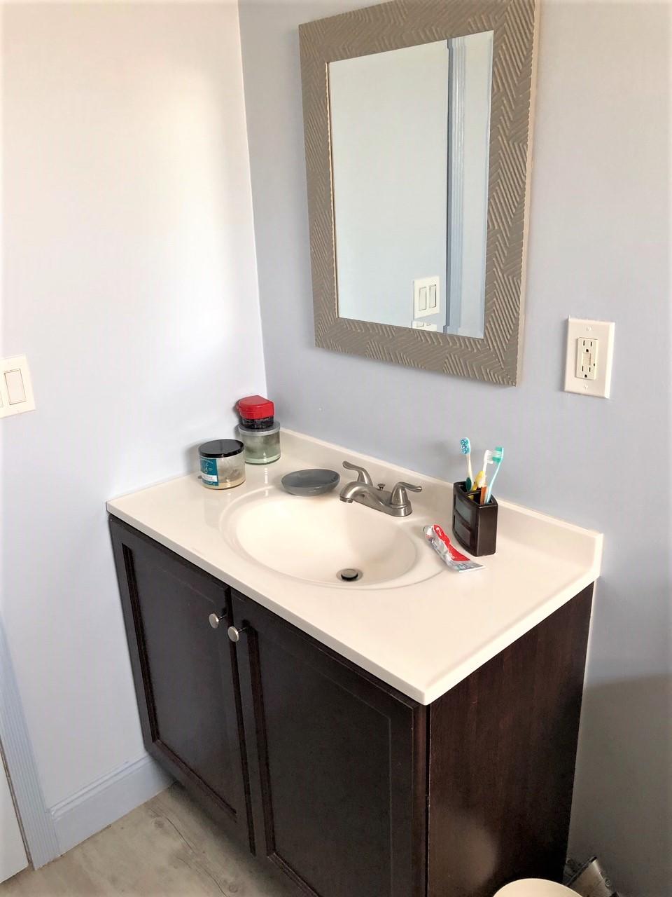 1573 West 17th Street Riviera Beach, FL 33404 - Photo 7 of 8 Bathroom