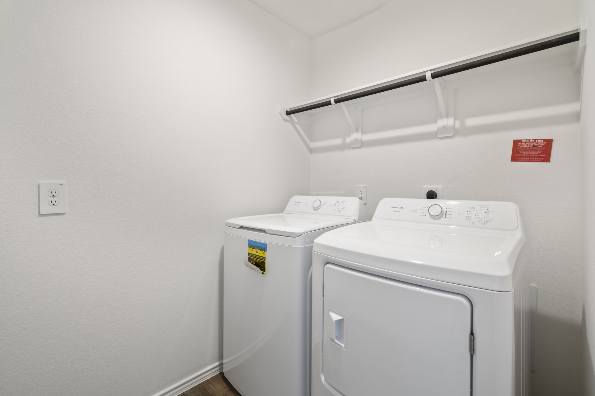 3723 Zoeys Way Fulshear, TX 77423 - Photo 12 of 40