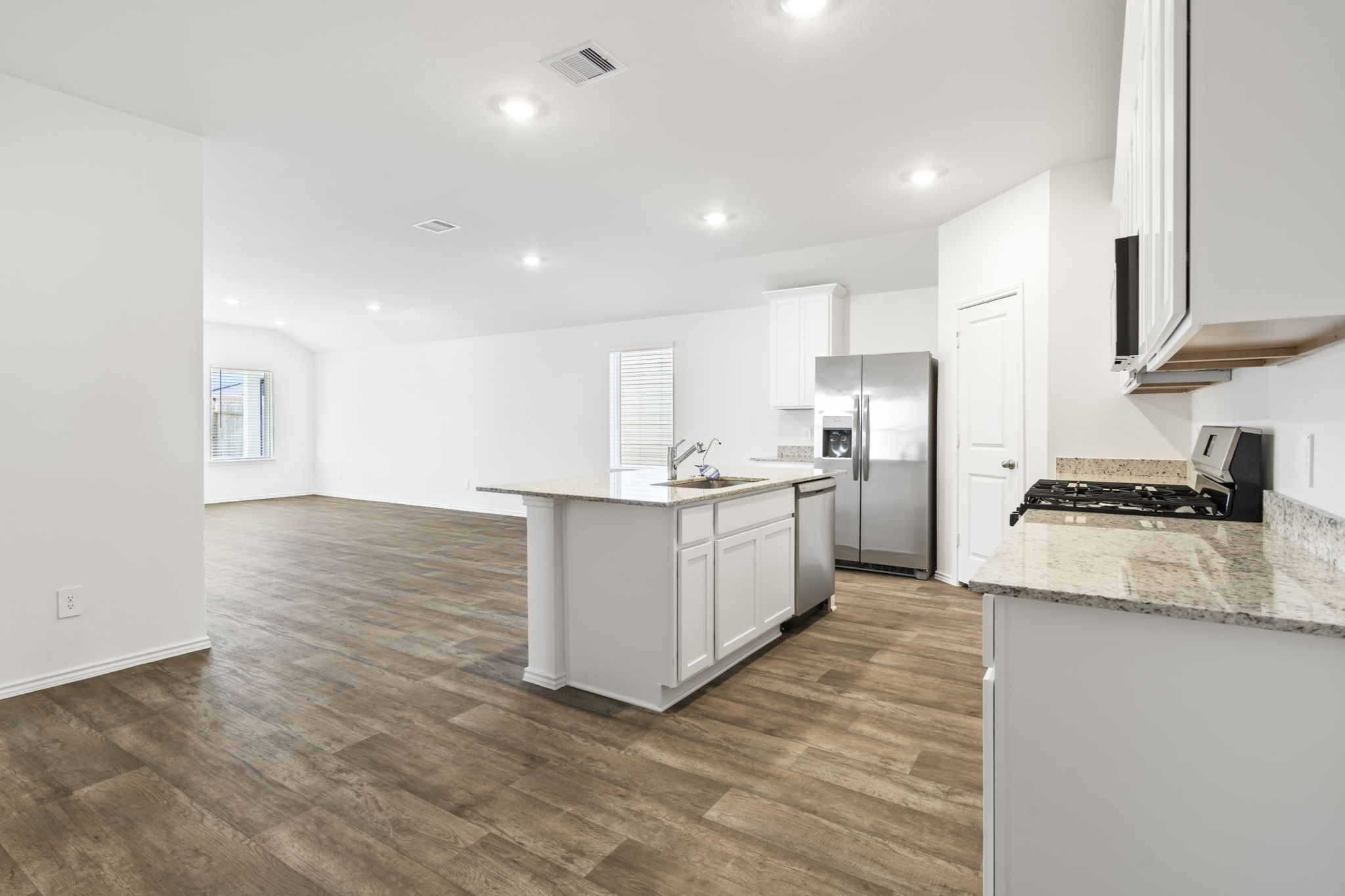 3723 Zoeys Way Fulshear, TX 77423 - Photo 22 of 40