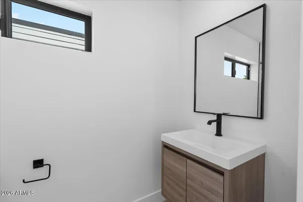 $1,750,000 | 220 West Monterosa Street, Phoenix, AZ 85013