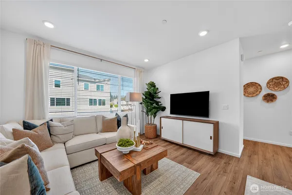 $619,950 | 9811 31st Avenue Southeast, Unit A2, Everett, WA 98208