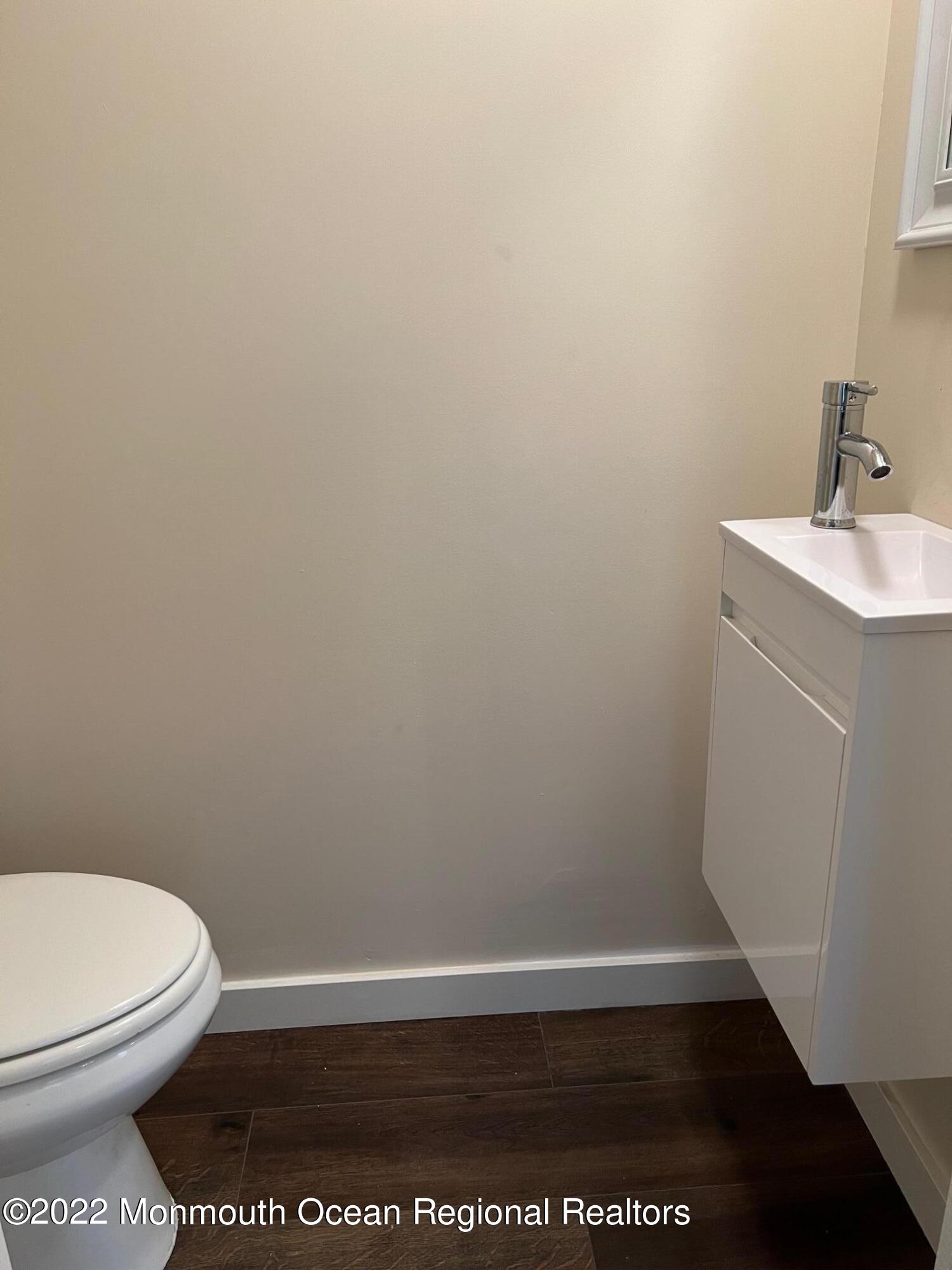 494 Riverside Avenue Trenton, NJ 08618 - Photo 11 of 28 Half Bath
