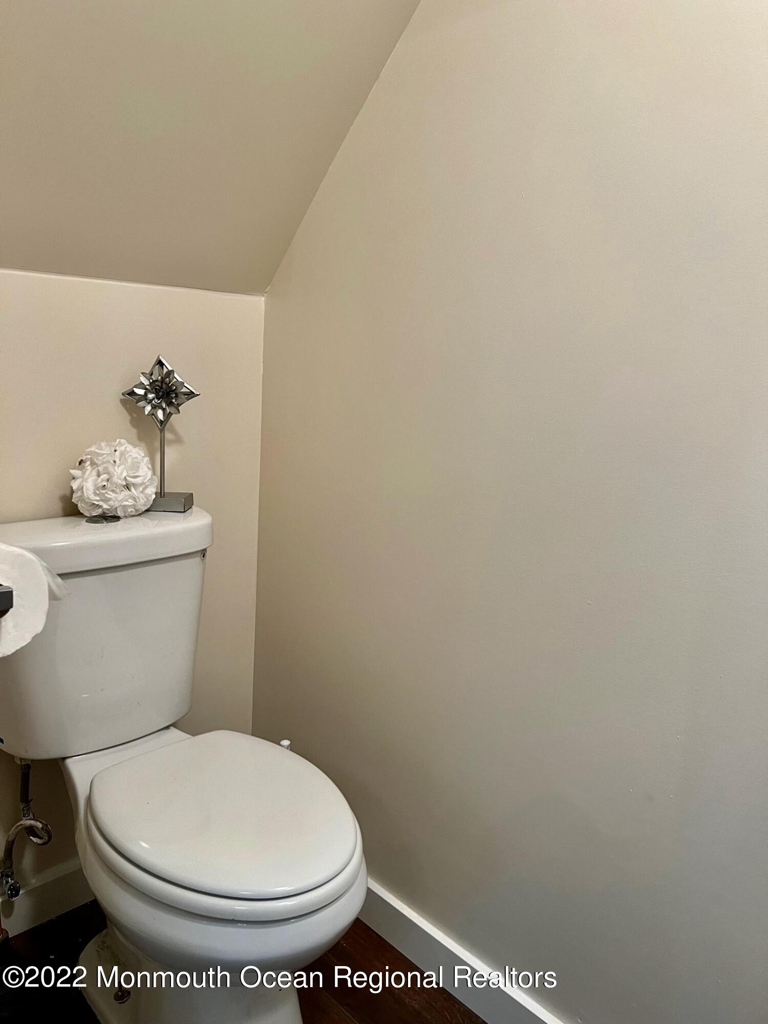 494 Riverside Avenue Trenton, NJ 08618 - Photo 12 of 28 Half Bath