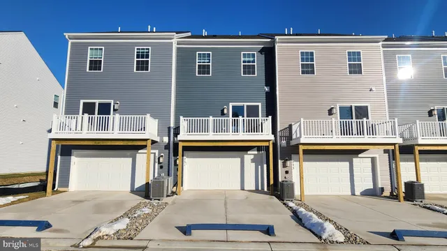 a house view with a outdoor space