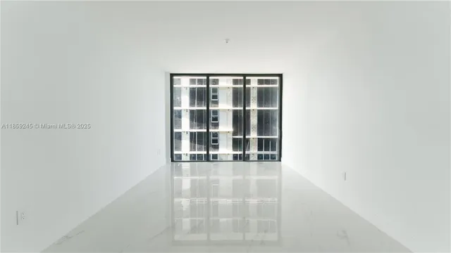 $16,500 | 700 Northeast 24th Street, Unit 3401, Miami, FL 33137