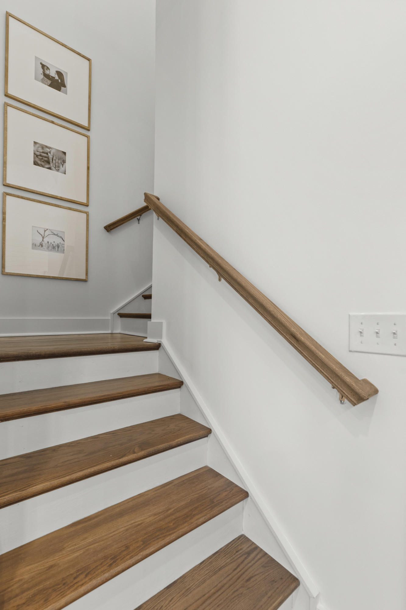1624 Florentia Street Mount Pleasant, SC 29464 - Photo 15 of 38 Sawyer Stair Case 2-18