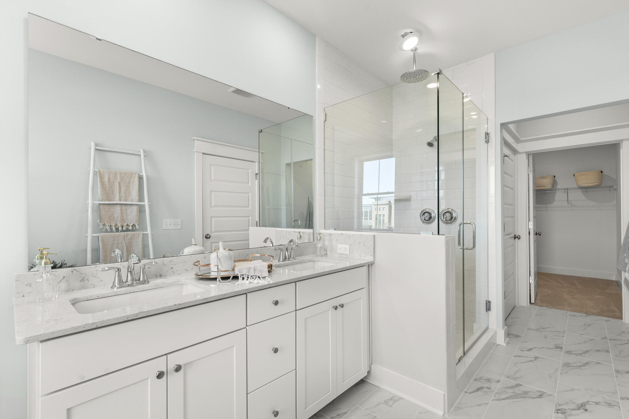 1624 Florentia Street Mount Pleasant, SC 29464 - Photo 23 of 38 Sawyer Master Bath 2-18