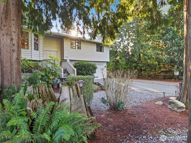 $825,000 | 15903 East Shore Drive, Lynnwood, WA 98087