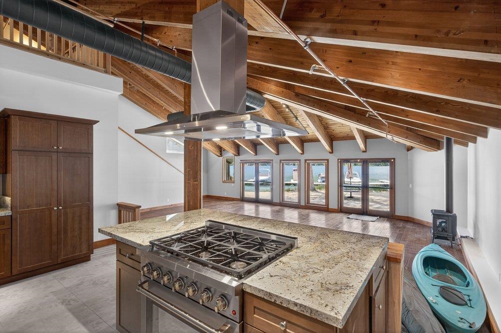 15745 Donner Pass Road, Unit B Truckee, CA 96161 - Photo 10 of 28