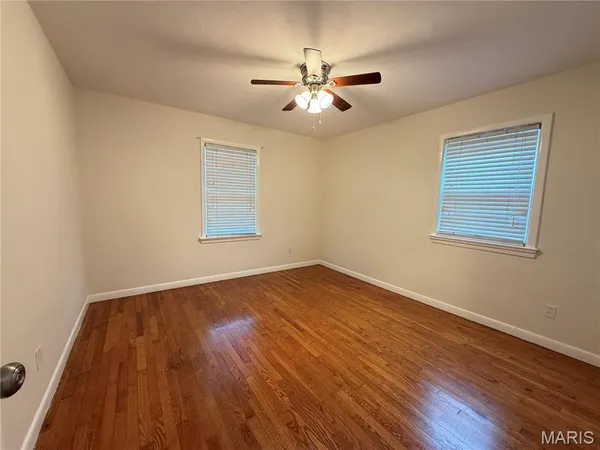 $1,200 | 854 Loekes Drive, Florissant, MO 63031